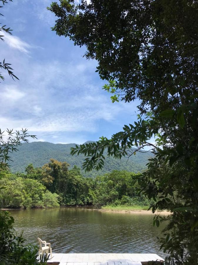 Chalé Privativo à beira do rio Jaguareguava na Mata Atlântica em Bertioga SP Exterior foto